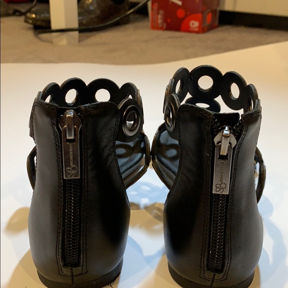 Sandals - Picture 3 of 4